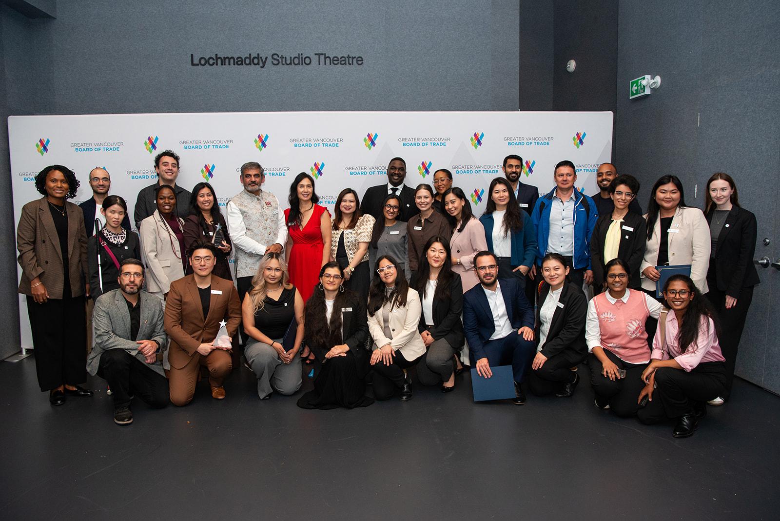 lot grad group photo